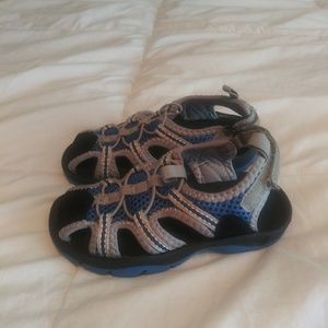 Like new sandals